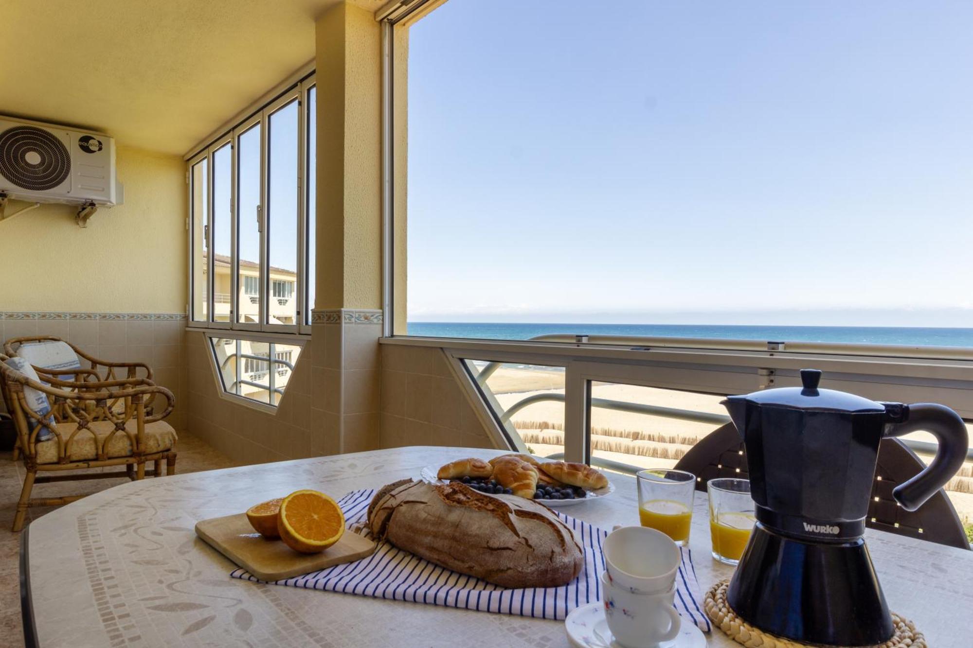Apartment Deveses Frente Al Mar