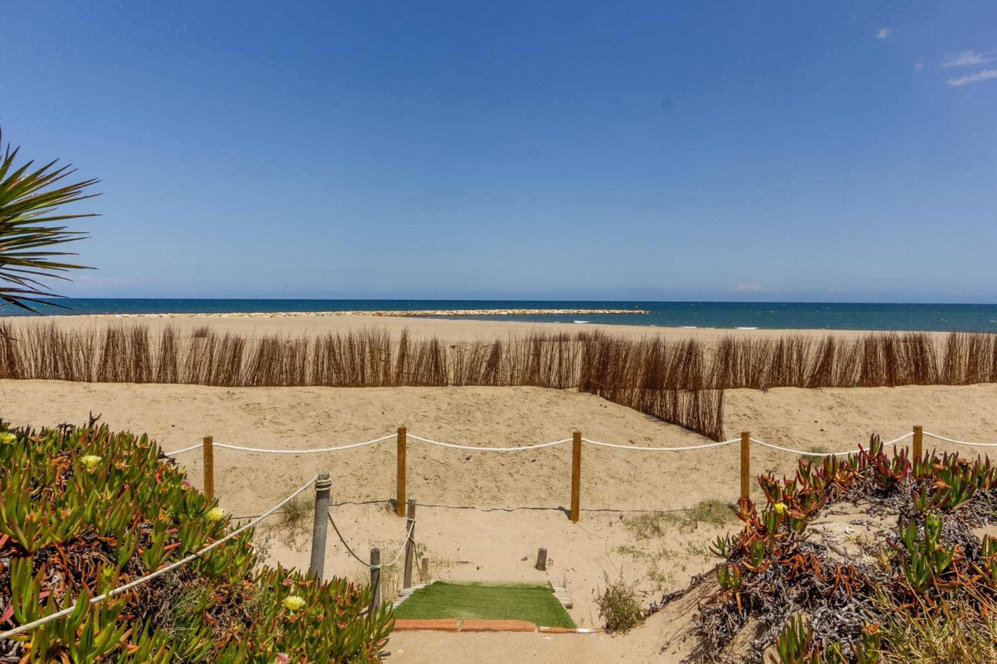 Deveses Frente Al Mar Apartment *